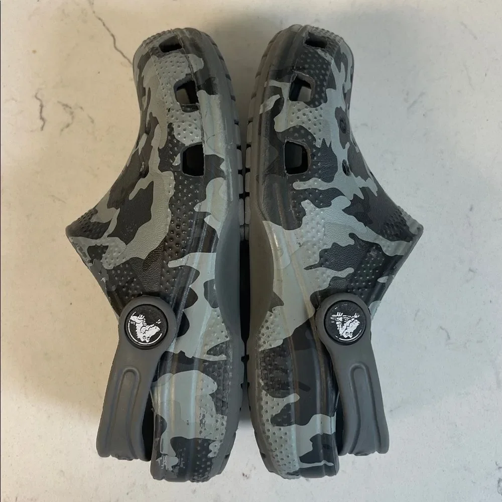 CROCS brand style